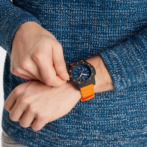Luminox Navy SEAL 3600 Series 3603 Blue/White/Orange Front Side Closed With Model
