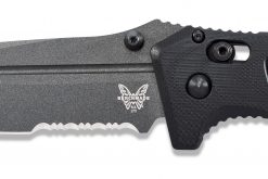 Benchmade Adamas Grey CPM-CruWear Combo Blade Black G-10 Handle Blade Close Up